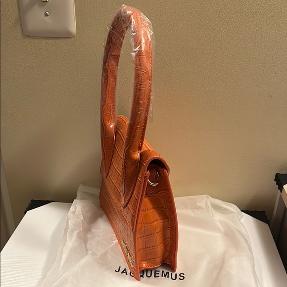 Jacquemus Brown Mini Bag with Structured Design - Picture 4 of 5